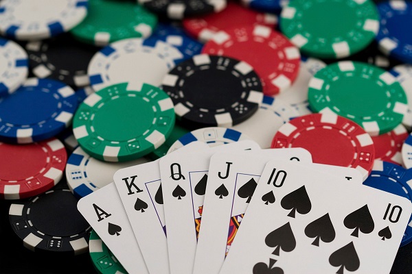 Petunjuk tentang cara bermain Poker Online untuk pemula