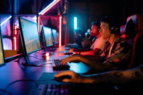 Pro dan Kontra Taruhan Esports: Apakah Sepadan dengan Risikonya?