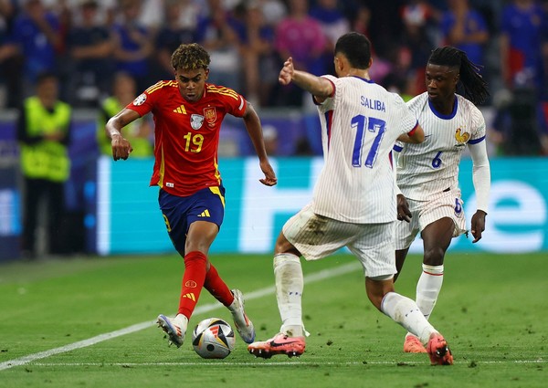 Michel Memuji Lamine Yamal sebagai Talenta Terhebat dalam Sejarah Sepak Bola Spanyol