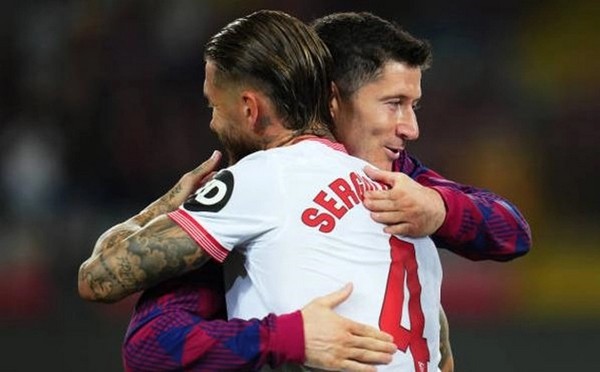 Robert Lewandowski Sebut Sergio Ramos sebagai Lawan Terberatnya